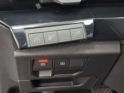 Photo 34 Renault Austral  E-Tech hybrid 200