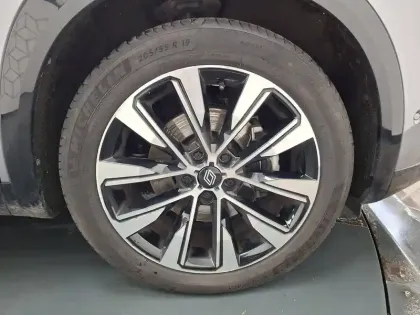 Photo 15 Renault Austral  E-Tech hybrid 200