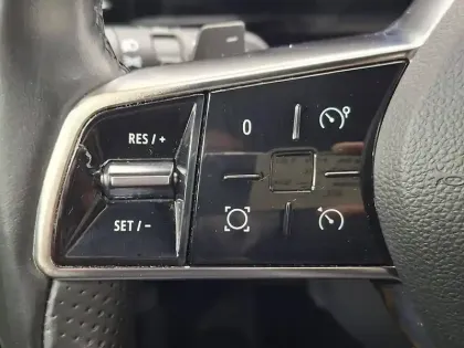 Photo 35 Renault Austral  E-Tech hybrid 200