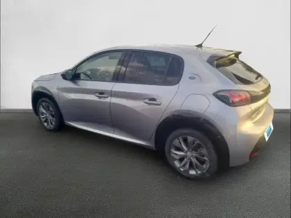 Photo 6 Peugeot 208  Electrique 50 kWh 136ch