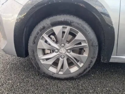 Photo 34 Peugeot 208  Electrique 50 kWh 136ch