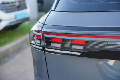 Photo 6 Volkswagen Tiguan  1.5 eTSI 150ch DSG7