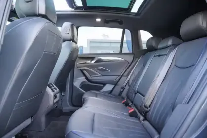 Photo 19 Volkswagen Tiguan  1.5 eTSI 150ch DSG7