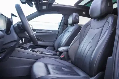 Photo 17 Volkswagen Tiguan  1.5 eTSI 150ch DSG7