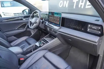 Photo 10 Volkswagen Tiguan  1.5 eTSI 150ch DSG7