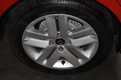 Photo 36 Renault Clio  Blue dCi 100 ch GSR2