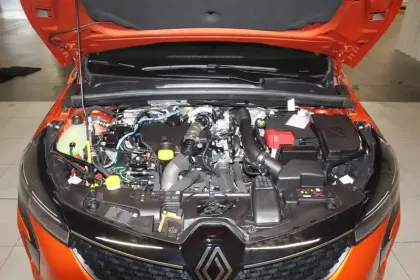 Photo 33 Renault Clio  Blue dCi 100 ch GSR2