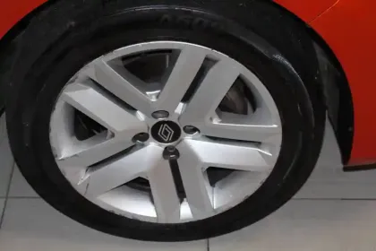 Photo 40 Renault Clio  Blue dCi 100 ch GSR2