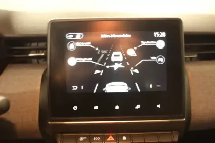 Photo 21 Renault Clio  Blue dCi 100 ch GSR2