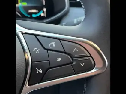 Photo 16 Renault Clio  E-Tech full hybrid 145