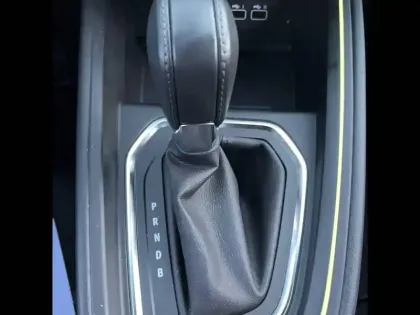 Photo 29 Renault Clio  E-Tech full hybrid 145