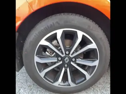 Photo 6 Renault Clio  E-Tech full hybrid 145