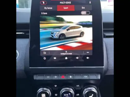 Photo 26 Renault Clio  E-Tech full hybrid 145