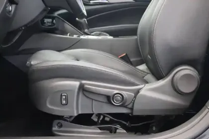 Photo 69 Opel Insignia  Grand Sport 1.6 Diesel 136 ch