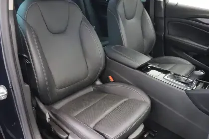 Photo 53 Opel Insignia  Grand Sport 1.6 Diesel 136 ch