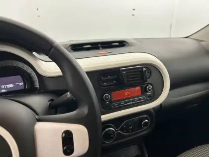 Photo 11 Renault Twingo  III E-Tech