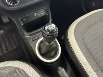 Photo 21 Renault Twingo  III SCe 65