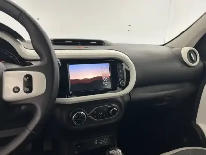 Photo 20 Renault Twingo  III SCe 65