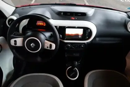 Photo 8 Renault Twingo  III SCe 65