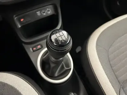 Photo 21 Renault Twingo  III SCe 65