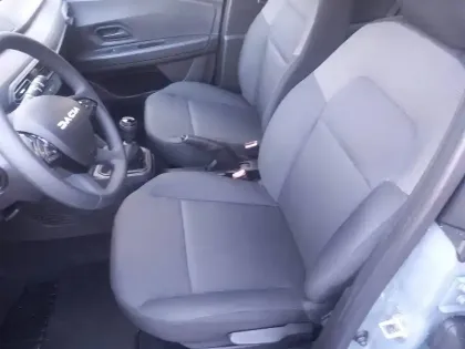 Photo 8 Dacia Sandero  SCe 65