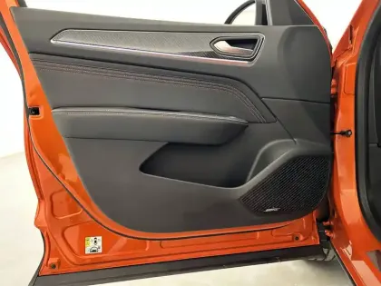 Photo 26 Renault Arkana  E-Tech 145