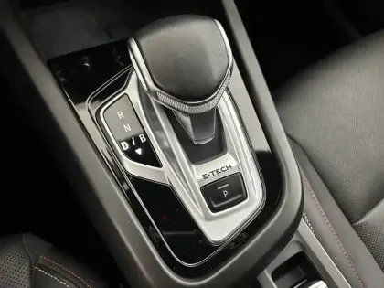 Photo 28 Renault Arkana  E-Tech 145