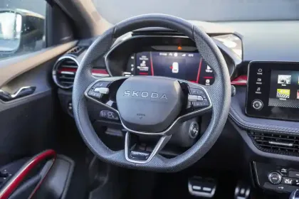 Photo 21 Skoda Fabia  1.0 TSI 116 ch EVO 2 DSG7