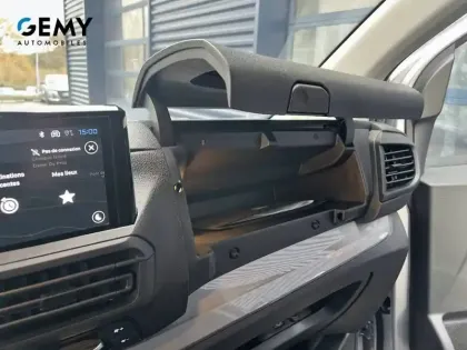 Photo 35 Peugeot Expert  CA FIXE M BLUEHDI 180 S&S EAT8