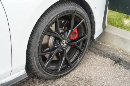 Photo 8 Volkswagen Golf Gén. VIII Ph2 GTI 5