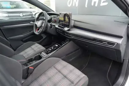 Photo 10 Volkswagen Golf Gén. VIII Ph2 GTI 5