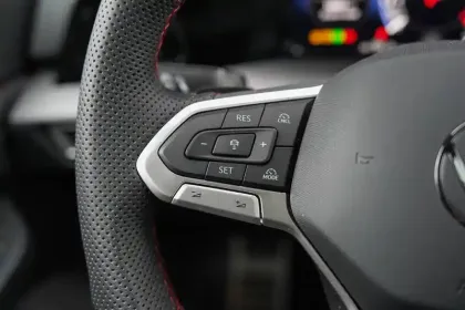 Photo 23 Volkswagen Golf Gén. VIII Ph2 GTI 5