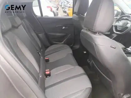 Photo 16 Peugeot 208  PureTech 100 S&S EAT8