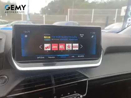 Photo 21 Peugeot 208  PureTech 100 S&S EAT8