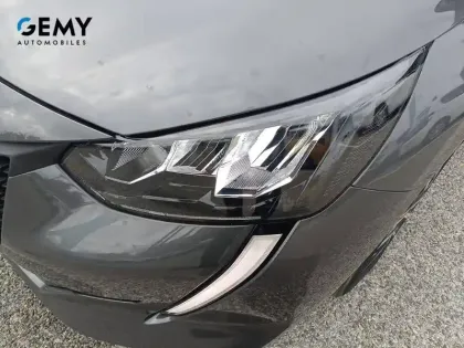 Photo 12 Peugeot 208  PureTech 100 S&S EAT8