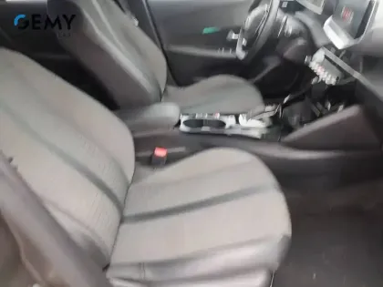 Photo 15 Peugeot 208  PureTech 100 S&S EAT8