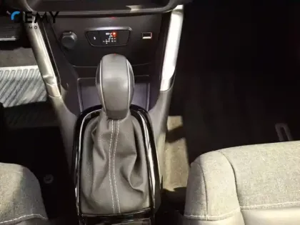 Photo 17 Citroën C3 Aircross  PureTech 130 S&S EAT6