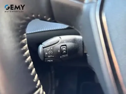 Photo 21 Peugeot 208  Electrique 50 kWh 136ch