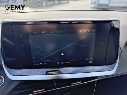 Photo 15 Peugeot 208  Electrique 50 kWh 136ch