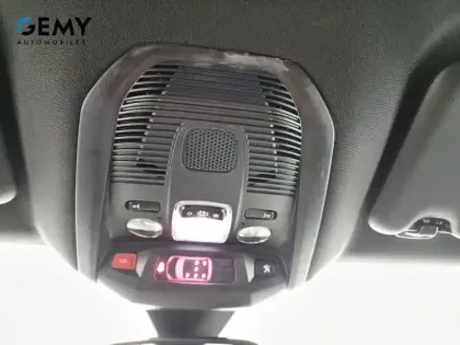 Photo 15 Peugeot 5008  PureTech 180ch S&S EAT8