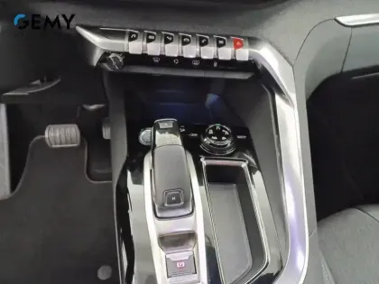 Photo 13 Peugeot 5008  PureTech 180ch S&S EAT8