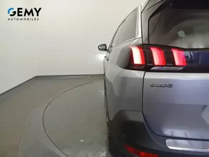 Photo 16 Peugeot 5008  PureTech 180ch S&S EAT8