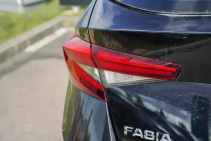 Photo 6 Skoda Fabia  1.0 TSI 95 ch EVO 2 BVM5