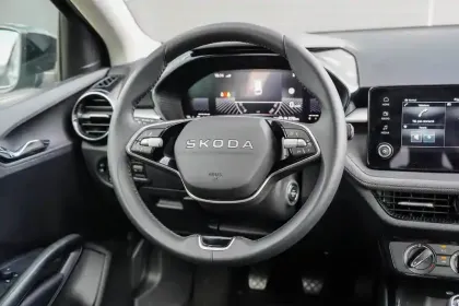 Photo 21 Skoda Fabia  1.0 TSI 95 ch EVO 2 BVM5