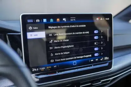 Photo 28 Volkswagen Golf  1.5 eTSI EVO2 150 DSG7