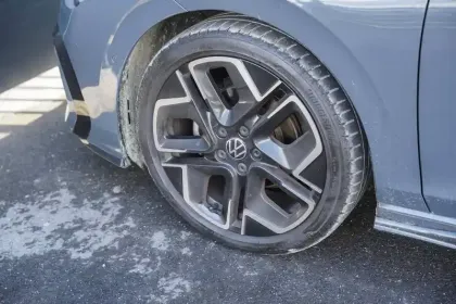 Photo 12 Volkswagen Golf  1.5 eTSI EVO2 150 DSG7