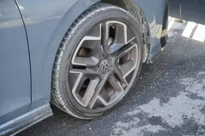 Photo 7 Volkswagen Golf  1.5 eTSI EVO2 150 DSG7