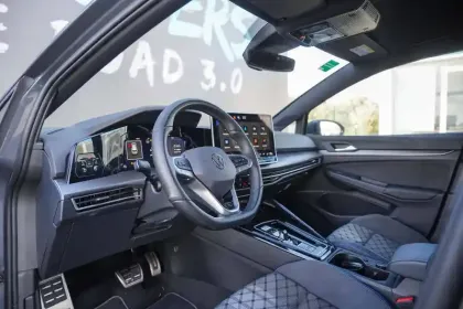 Photo 15 Volkswagen Golf  1.5 eTSI EVO2 150 DSG7