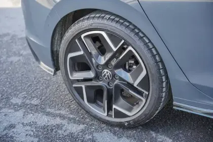 Photo 8 Volkswagen Golf  1.5 eTSI EVO2 150 DSG7