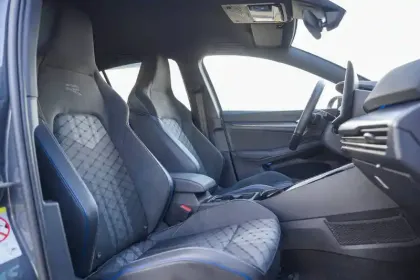 Photo 10 Volkswagen Golf  1.5 eTSI EVO2 150 DSG7